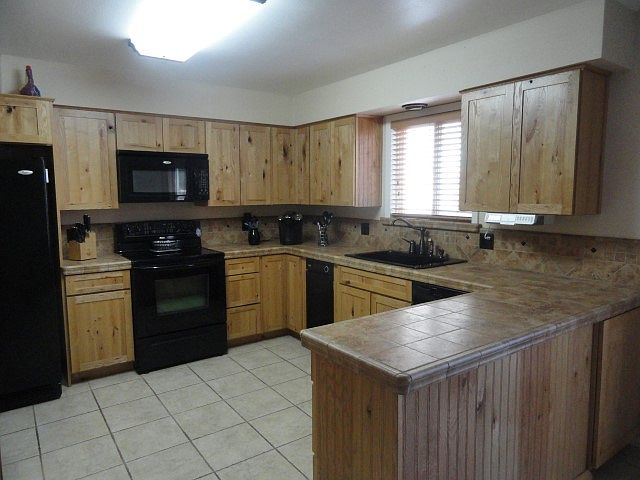 1st image of 540 Knotty Pine St