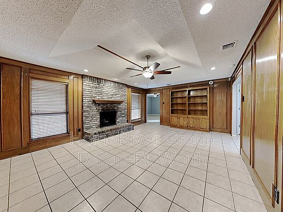 3rd image of 1218 Terrace Dr