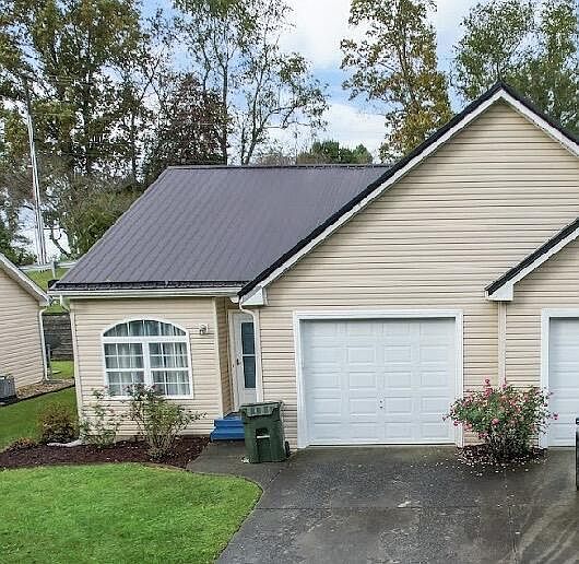1st image of 116 Willow Oak Ct