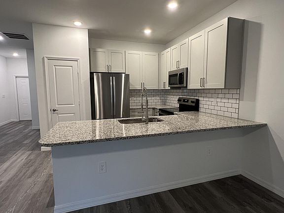 2nd image of 848-850 SE 8th St #848