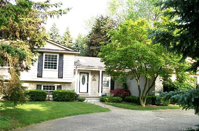 1st image of 527 Sedgefield Dr