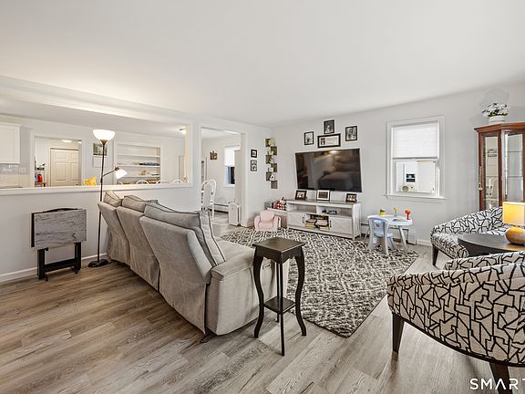2nd image of 14 Steele Avenue