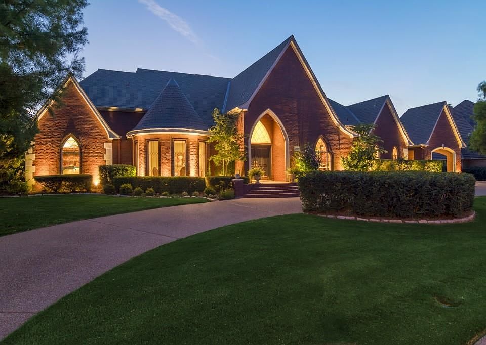 1st image of 4104 Flower Garden Dr