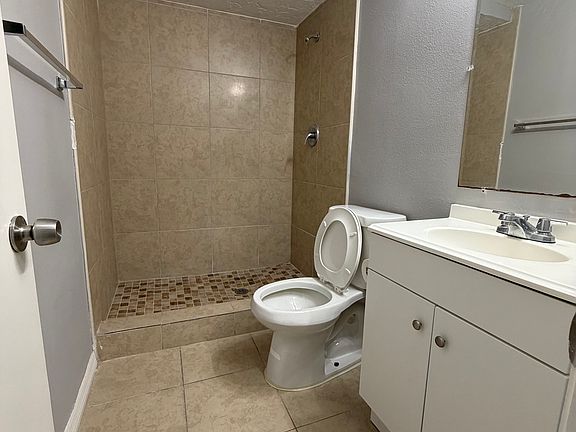 4th image of 9135 Haverford Ln