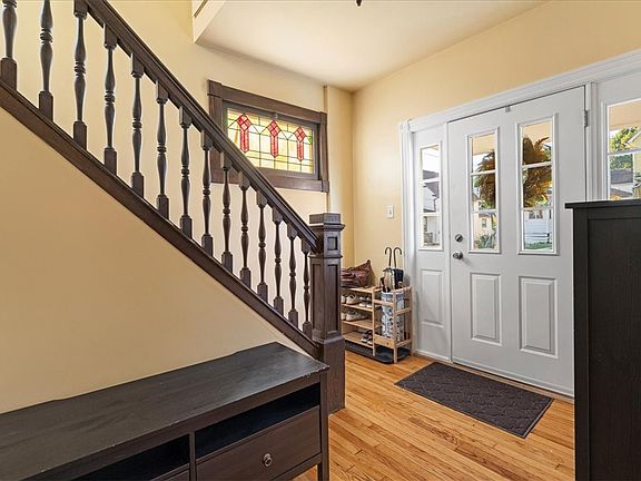 5th image of 522 Franklin Ave