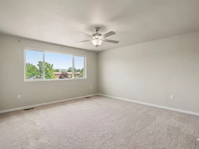 3774 Beech Tree St — Photo 16