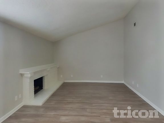 2nd image of 5262 Willowhaven Ave