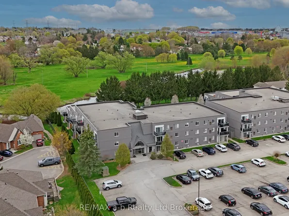 159 Ferguson Dr #304, Woodstock, ON N4V 1A9