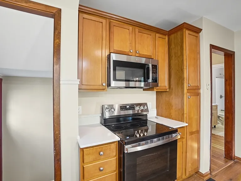 1028 Colwick Dr — Photo 11