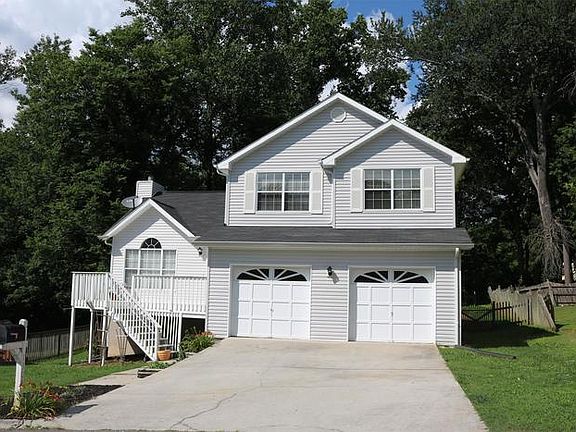 2nd image of 1304 Woodridge Dr