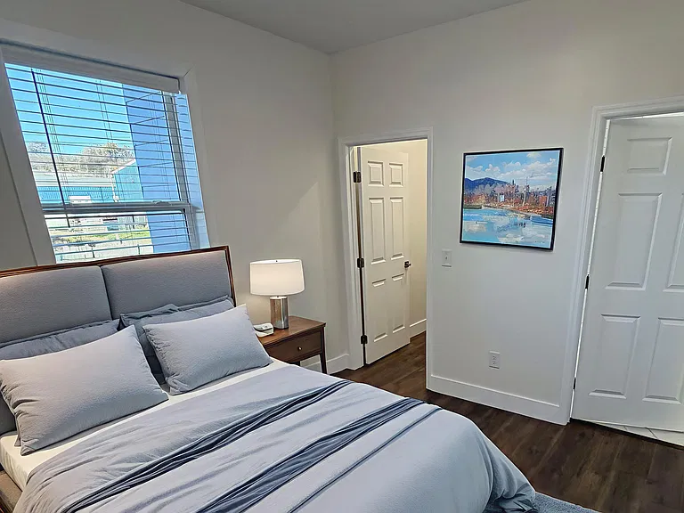 1409 Woodbine Ave — Photo 17