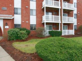 92 Devir St, Malden, MA 02148