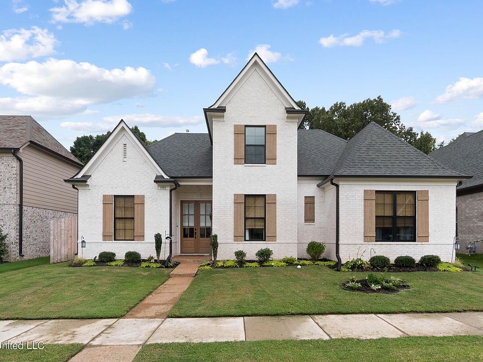 1st image of 5911 Stonecrest Dr