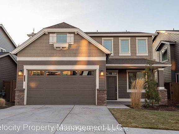 2nd image of 63149 NE Meridian Pl
