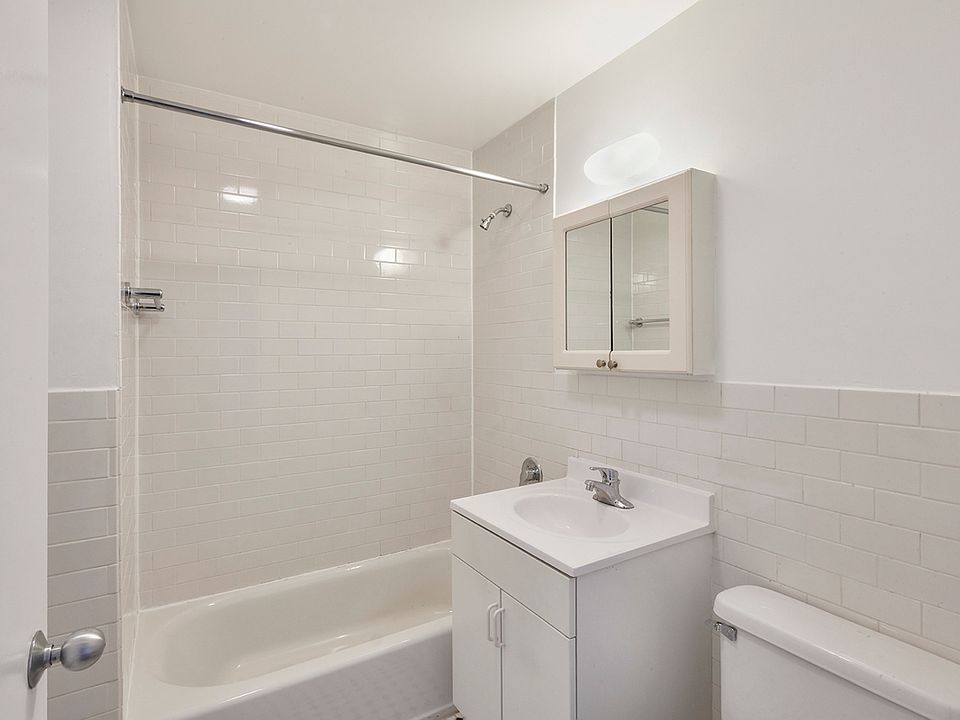 1st image of 58 W 14th St #9B