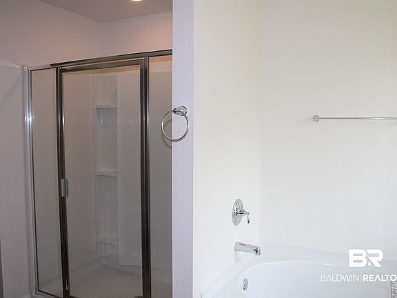 4th image of 24172 Veranda Cir