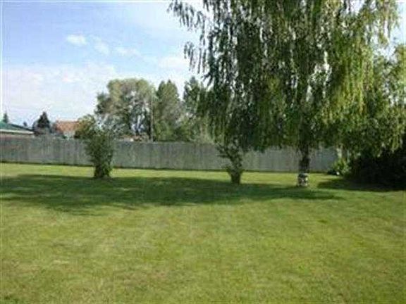 2nd image of 360 Chateau Thierry St