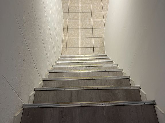 3rd image of 68 East Ave N