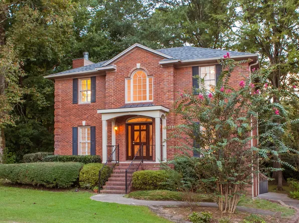 4100 Heritage Oaks Cir, Birmingham, AL 35242