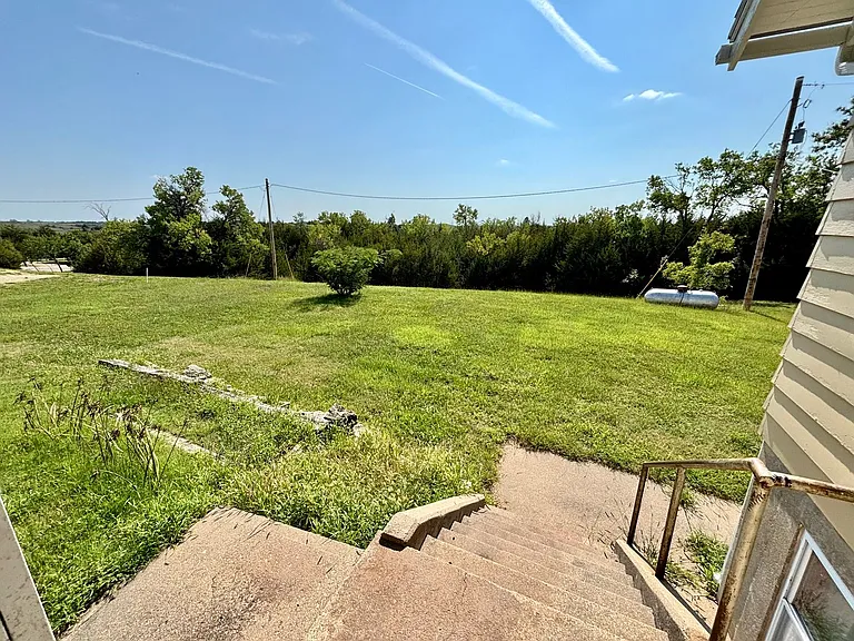 11015 Lakeview Dr — Photo 18