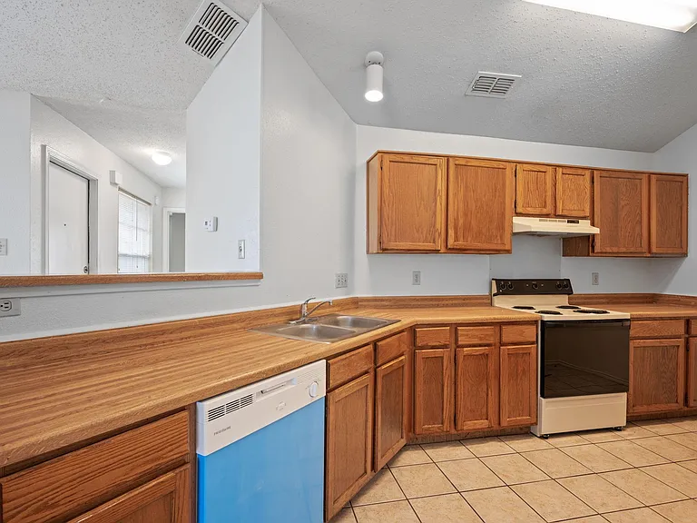 11331 Two Wells Dr — Photo 22