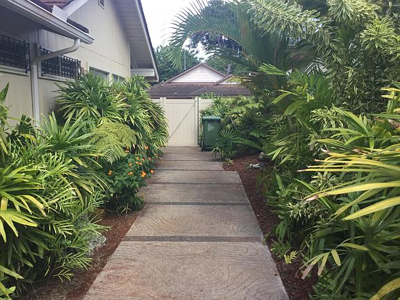 Landscaped entry to front door