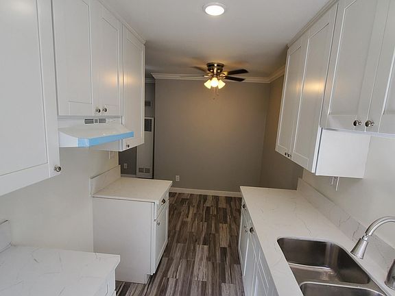 5th image of 1425 N Mansfield Ave APT 5