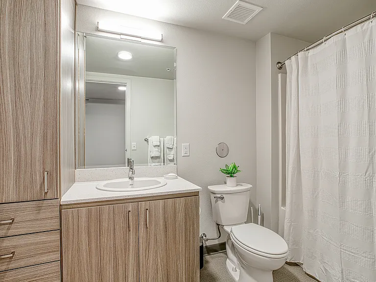 Wynne Watts Commons — Photo 27
