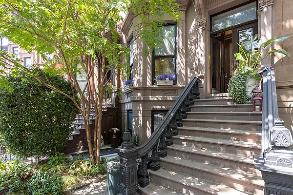 Rented by NMRE | media 9