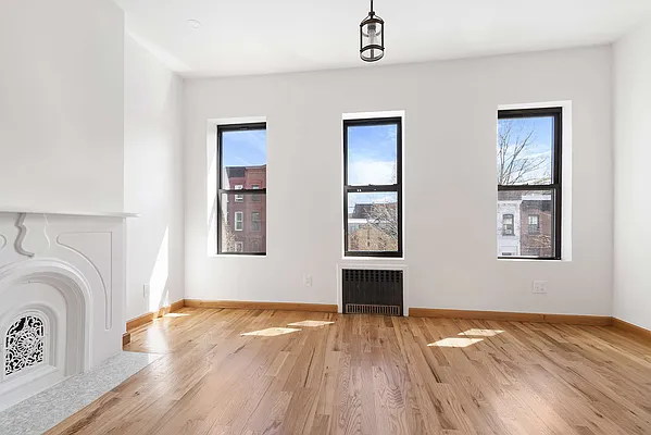 Rented by Compass | media 10