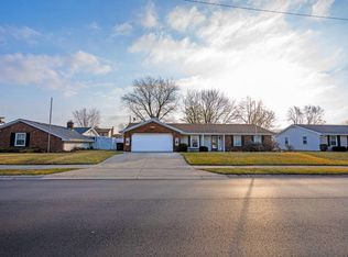 2506 Forest Valley Dr, Fort Wayne, IN 46815