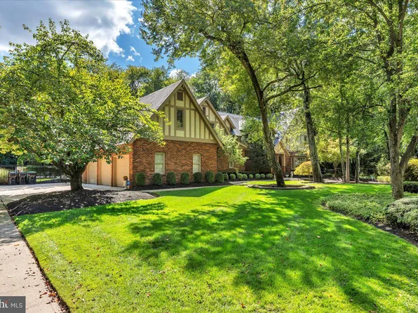 225 W Taunton Ave, Berlin, NJ 08009