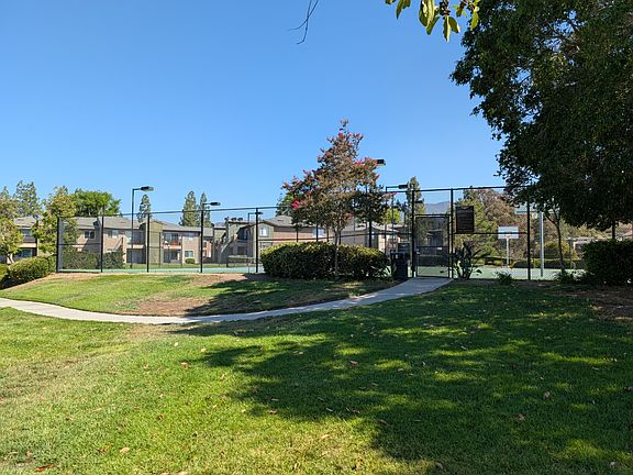 5th image of 2548 Avenida Del Vis APT 102