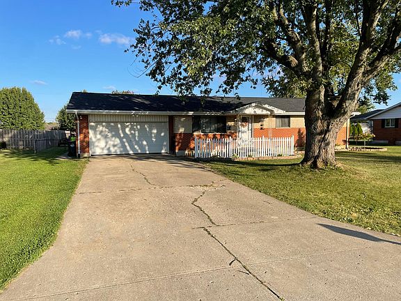 2nd image of 3116 Axe Dr