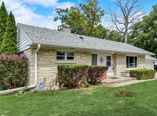 4930 W Cleveland Ave, Milwaukee, WI 53219