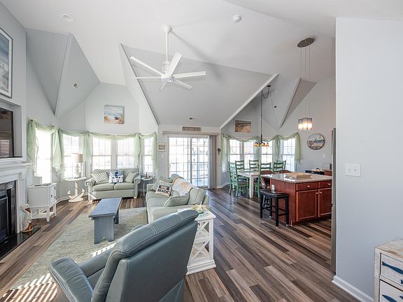 3rd image of 2643 Asbury Ave #2