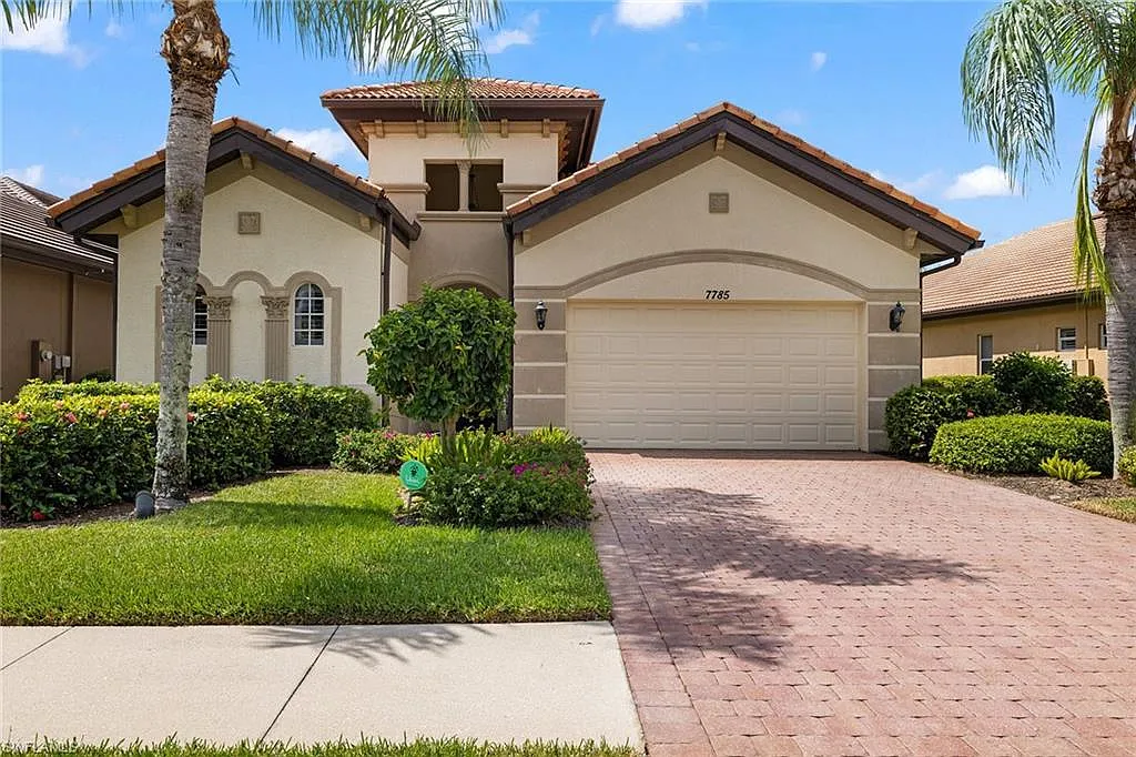 3 bed, 3.0 bath, 1878 sqft, $13,000 — Photo 1
