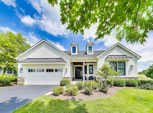 1109 Rebecca Ct, Libertyville, IL 60048
