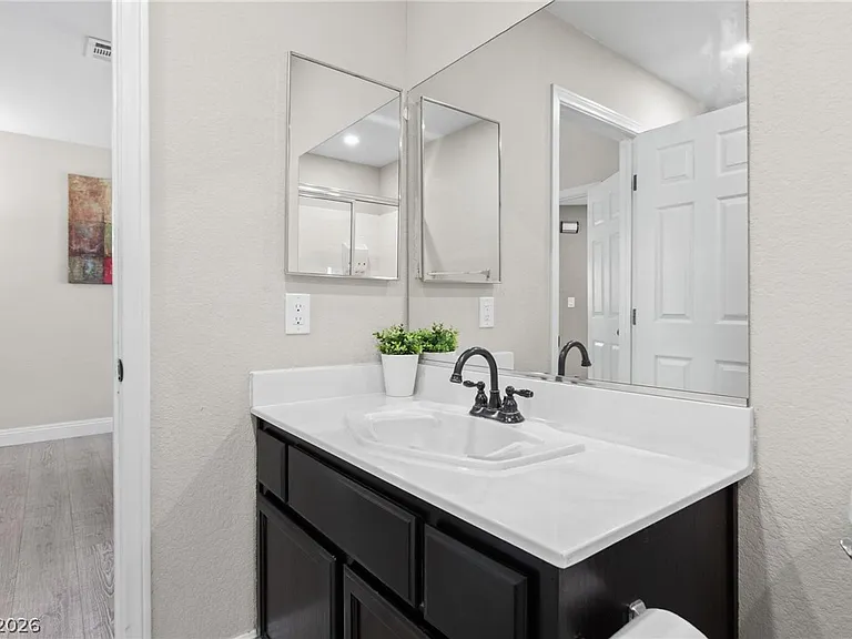 3402 Classic Bay Ln — Photo 17