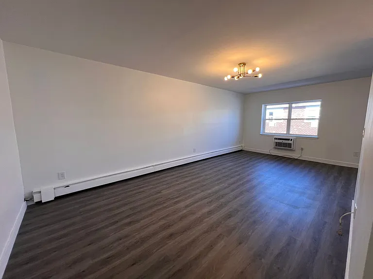 550 Washington Ave #20C — Photo 9