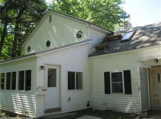 552 Mullen Rd, Newport, ME 04953