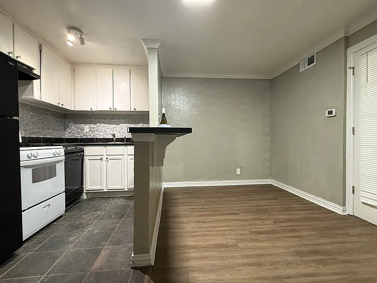 1512 Annex Ave — Photo 8