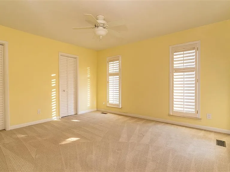 2406 W 10th Ave — Photo 14