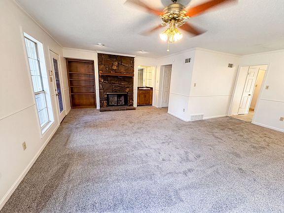 3rd image of 3798 Fern Ridge Rd