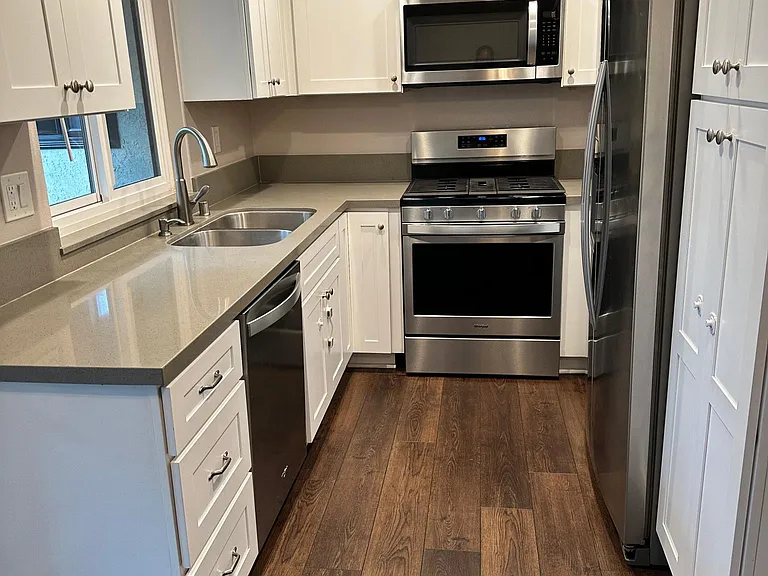 400 S Flower St #180 — Photo 13