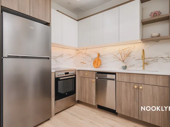 27-16 21st Street image 4 of 28