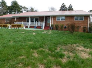 1903 Ute St, Athens, TN 37303