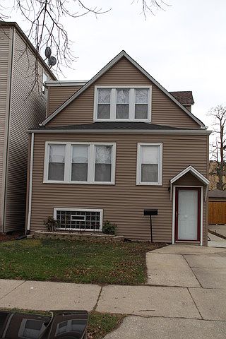 1st image of 4660 N Austin Ave #1