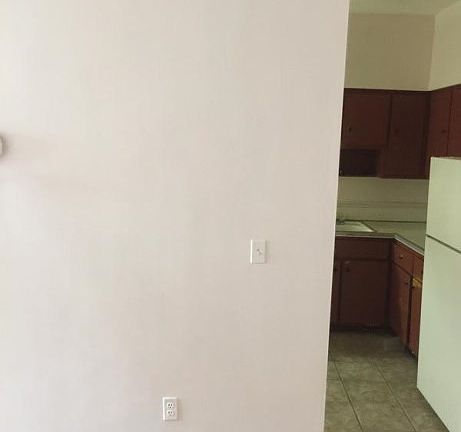3rd image of 879 Stuyvesant Ave APT B6
