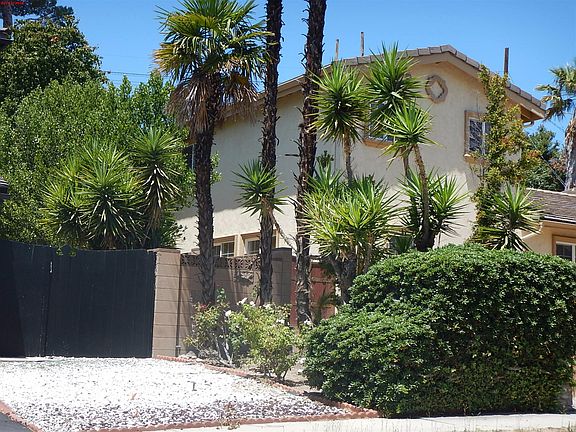 4th image of 8325 Denise Ln